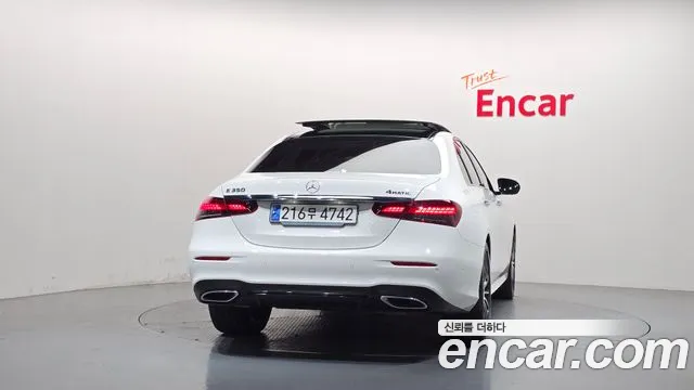Mercedes-Benz E-Класс 2023 thumb 4