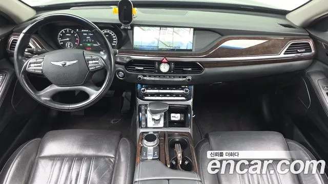 Genesis G90 2018 thumb 7