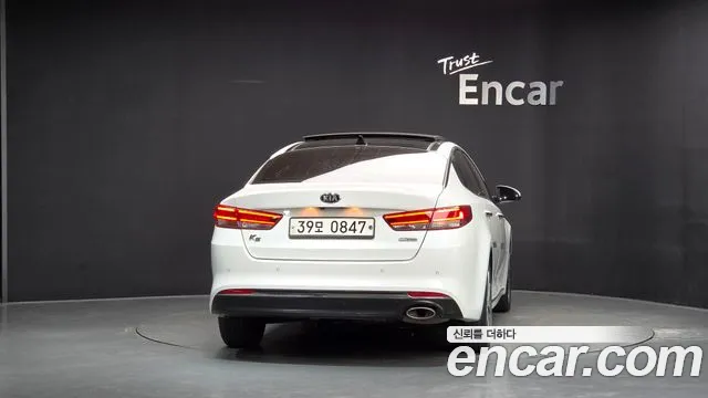 Kia K5 2016 thumb 4