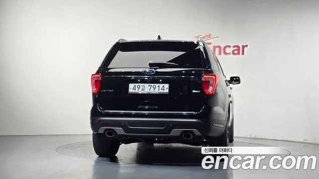 Ford Explorer 2018 thumb 4
