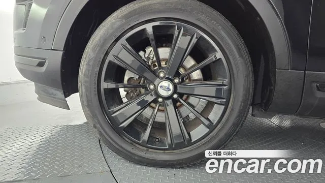 Ford Explorer 2018 thumb 5