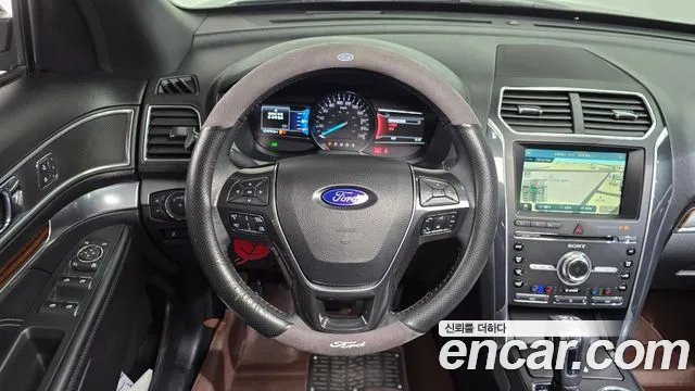 Ford Explorer 2018 thumb 12
