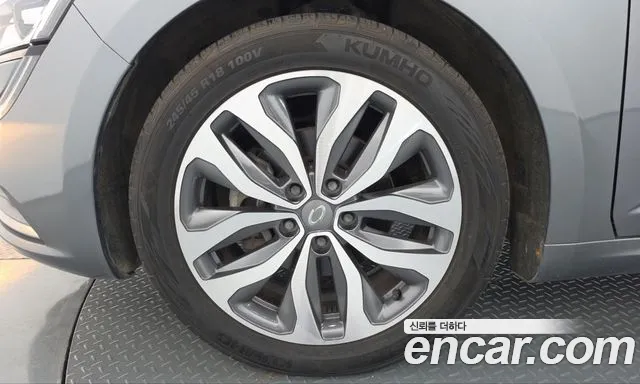 Renault-KoreaSamsung Megane 2017 thumb 5