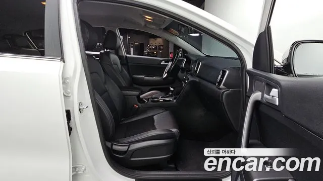 Kia Sportage 2018 thumb 11