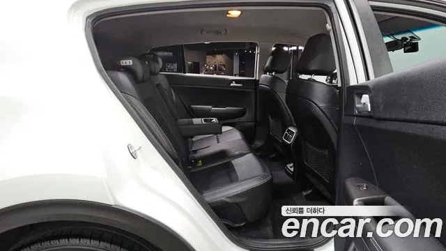 Kia Sportage 2018 thumb 12