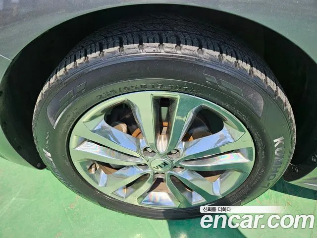 Kia Carnival 2016 thumb 5