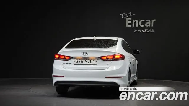 Hyundai Avante 2018 thumb 4