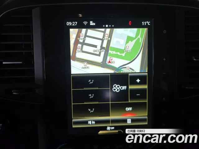 Renault-KoreaSamsung Koleos 2021 thumb 10