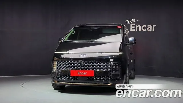 Hyundai Staria 2021 thumb 3