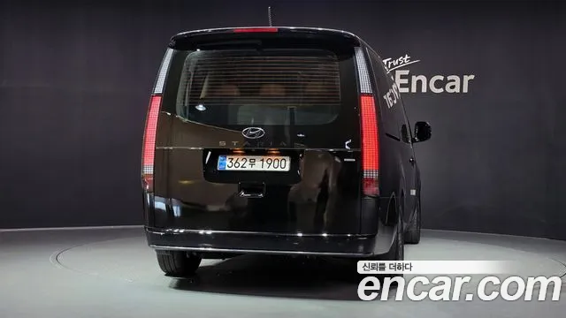 Hyundai Staria 2021 thumb 4