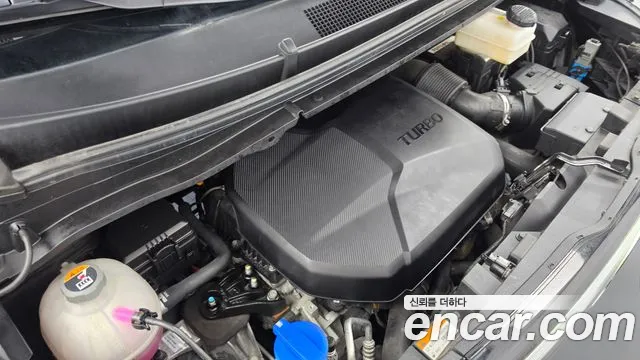 Hyundai Staria 2021 thumb 6