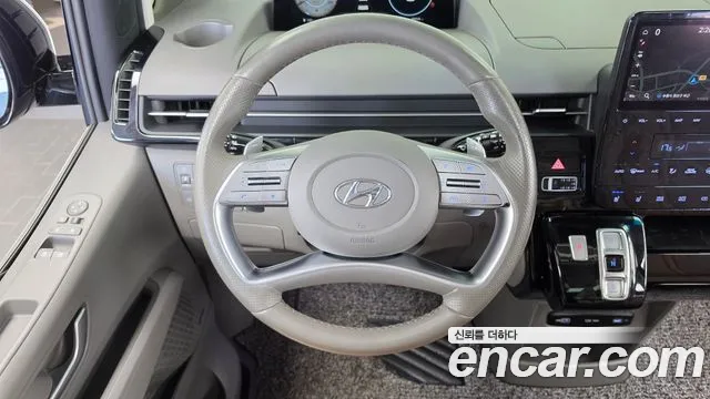 Hyundai Staria 2021 thumb 12