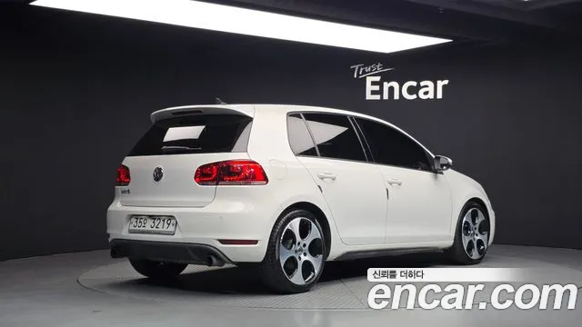 Volkswagen Golf Sportsvan 2011 thumb 2