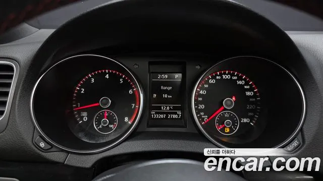 Volkswagen Golf Sportsvan 2011 thumb 8