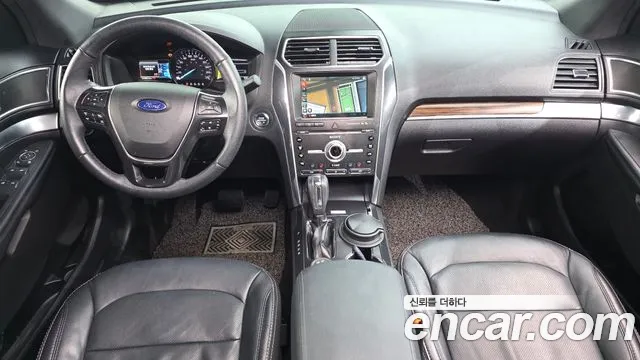 Ford Explorer 2019 thumb 7