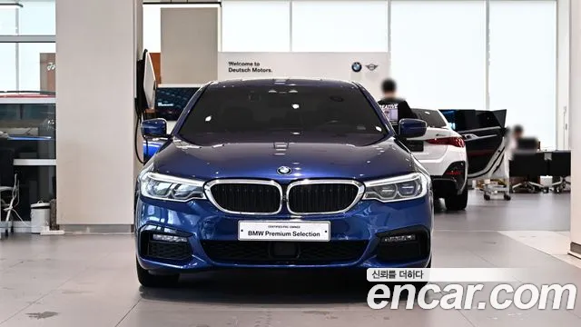 BMW 5-Series 2019 thumb 3