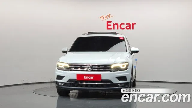 Volkswagen Tiguan 2020 thumb 3