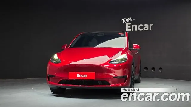 Tesla Model Y 2024 thumb 3