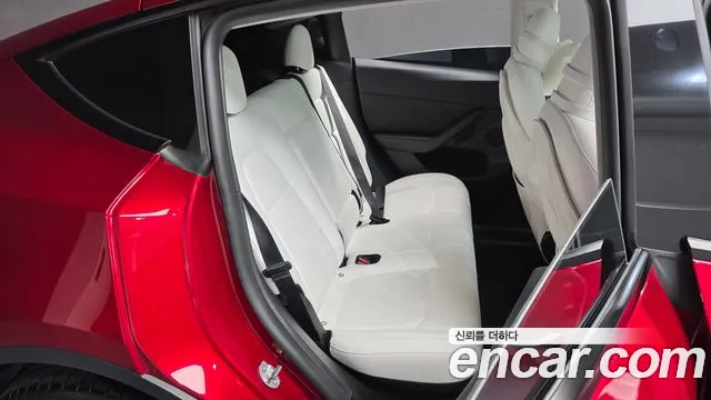 Tesla Model Y 2024 thumb 11