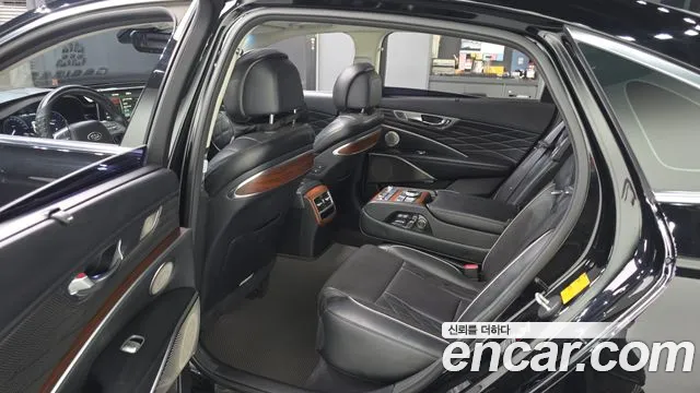 Kia K9 2018 thumb 11