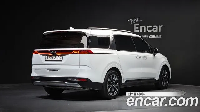 Kia Carnival 2022 thumb 2