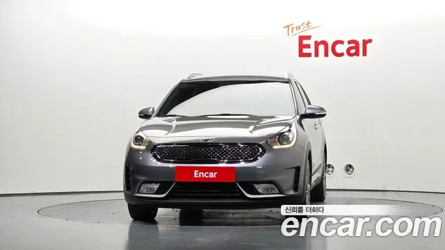 Kia Niro 2017 thumb 3