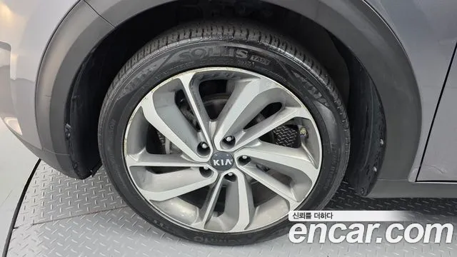 Kia Niro 2017 thumb 5