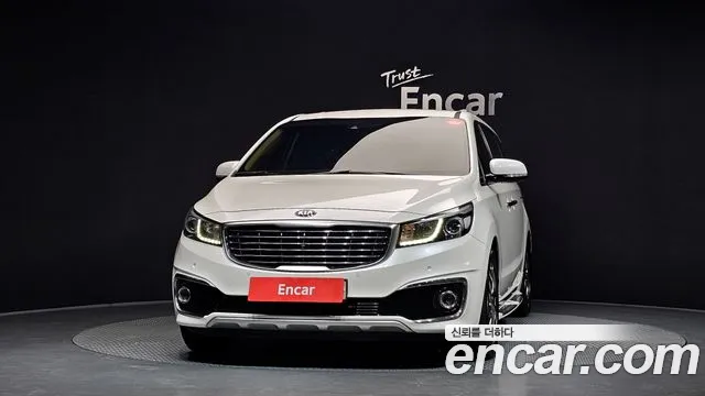 Kia Carnival 2016 thumb 3