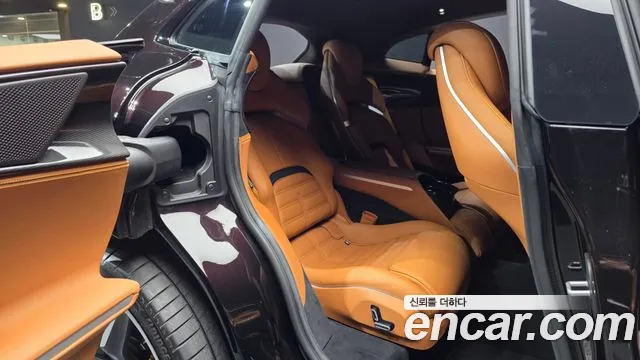 Ferrari Purosangue 2025 thumb 12