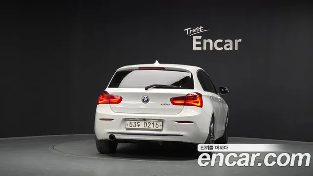 BMW 1-Series 2016 thumb 3
