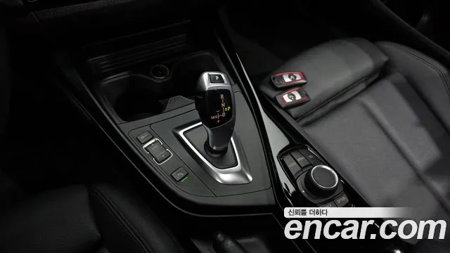 BMW 1-Series 2016 thumb 8