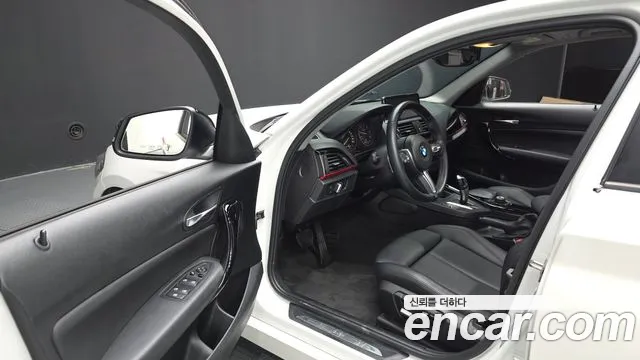 BMW 1-Series 2016 thumb 9