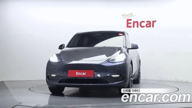 Tesla Model Y 2021 thumb 3