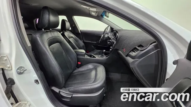 Kia K5 2011 thumb 10