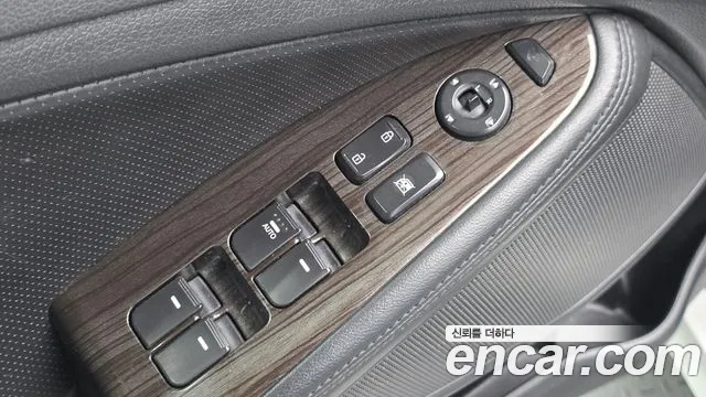 Kia K5 2011 thumb 12