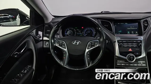 Hyundai Grandeur 2015 thumb 12