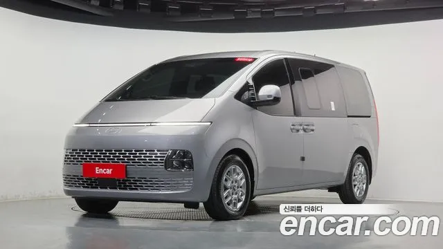 Hyundai Staria 2025 thumb 11