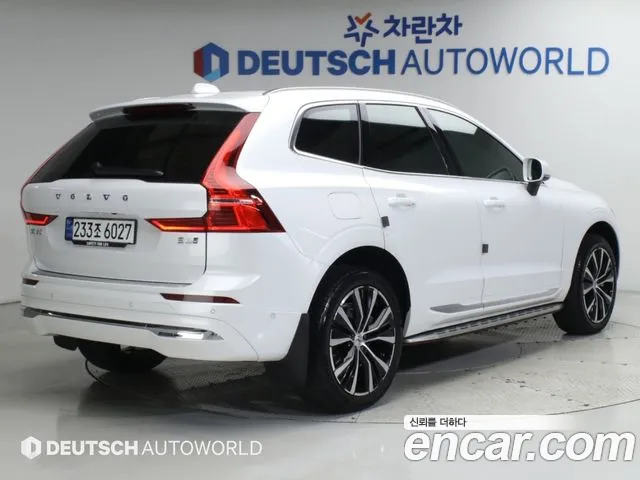 Volvo XC60 2024 thumb 2