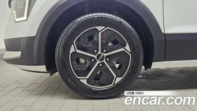 Kia Niro 2022 thumb 4