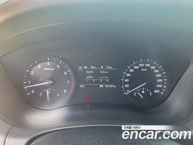 Genesis G80 2018 thumb 8
