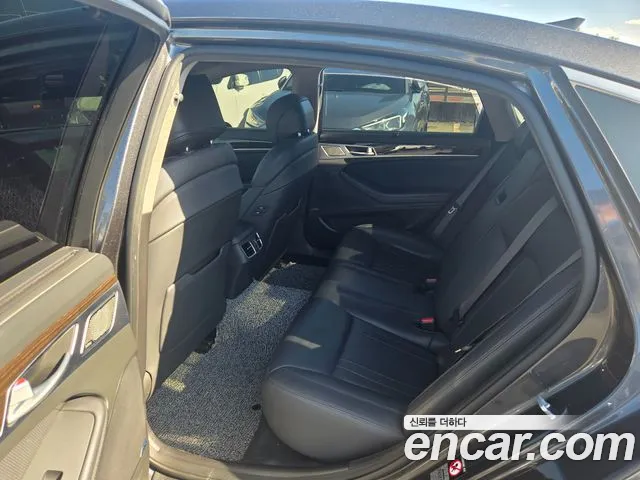 Genesis G80 2018 thumb 10
