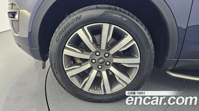 Land Rover Discovery Sport 2019 thumb 5