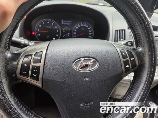 Hyundai Avante 2009 thumb 9