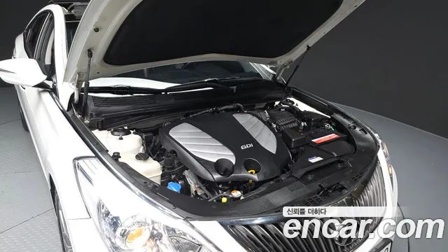 Hyundai Grandeur 2016 thumb 6