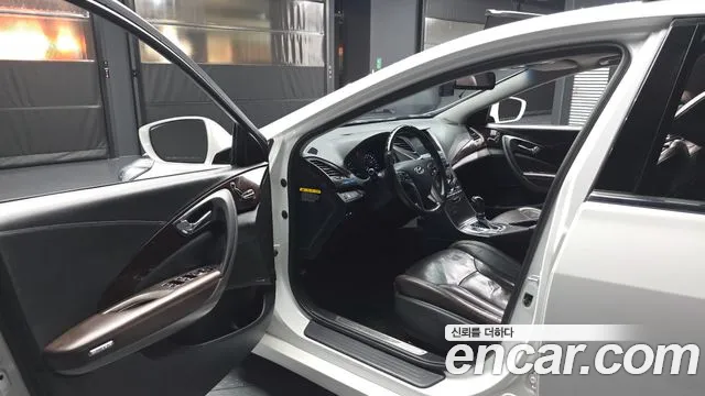 Hyundai Grandeur 2016 thumb 10
