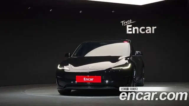 Tesla Model 3 2024 thumb 3
