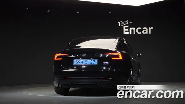 Tesla Model 3 2024 thumb 4