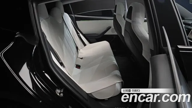 Tesla Model 3 2024 thumb 11