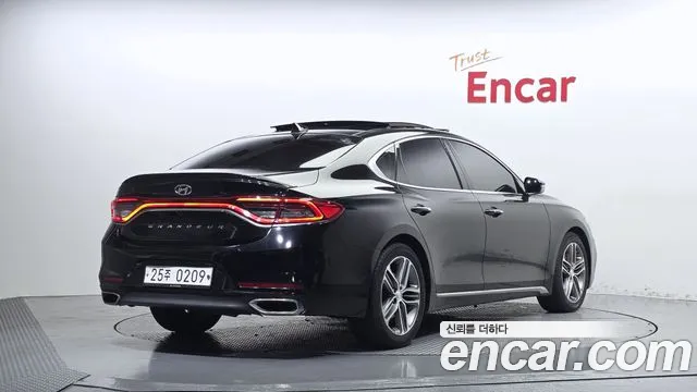 Hyundai Grandeur 2016 thumb 2