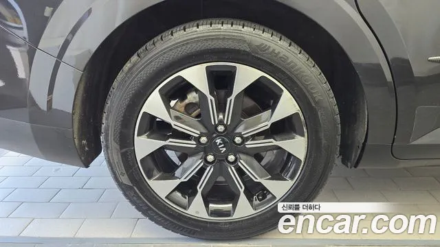 Kia Carnival 2020 thumb 5